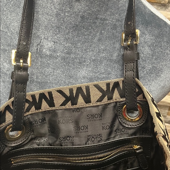 Michael Kors Signature Black and Brown Tote - Picture 10 of 14